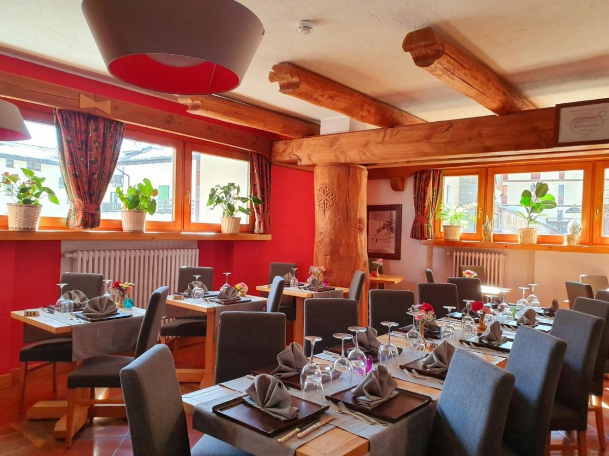 Hotel Lyskamm Breuil-Cervinia Exterior photo
