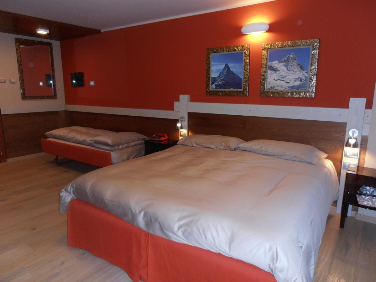 Hotel Lyskamm Breuil-Cervinia Room photo