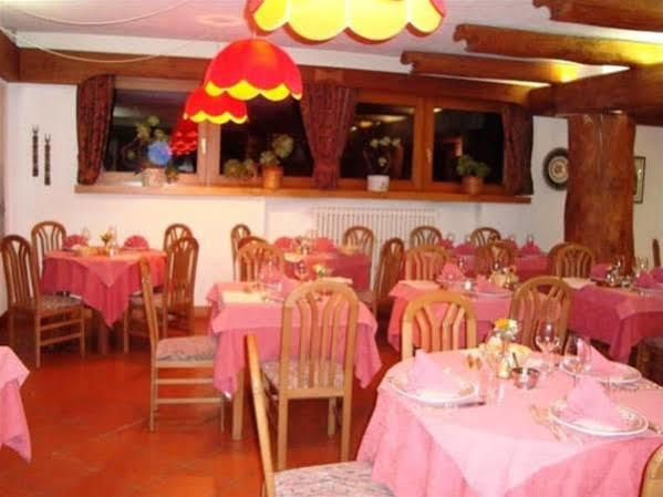 Hotel Lyskamm Breuil-Cervinia Exterior photo